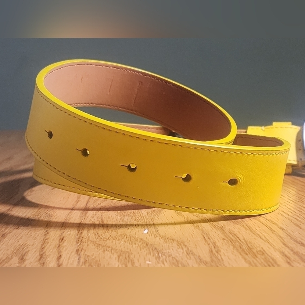 Nike Men's Signature Swoosh Cutout II Belt Yellow Golf - Picture 3 of 8